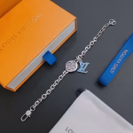 LV bracelet 🇷🇼 original single product 🇷🇼 new counter style - Image 9