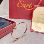 𝐂𝐚𝐫𝐭𝐢𝐞𝐫•Cartier Classic Narrow Diamond-free 𝐋𝐨𝐯𝐞 Bracelet - Image 3