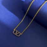 Valentino's new blue colored diamond-encrusted letter V personalized necklace - Image 7