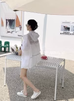 2022 New Dior Striped Letter Print Reflective Strip Hooded Sun Protection Coat - Image 6