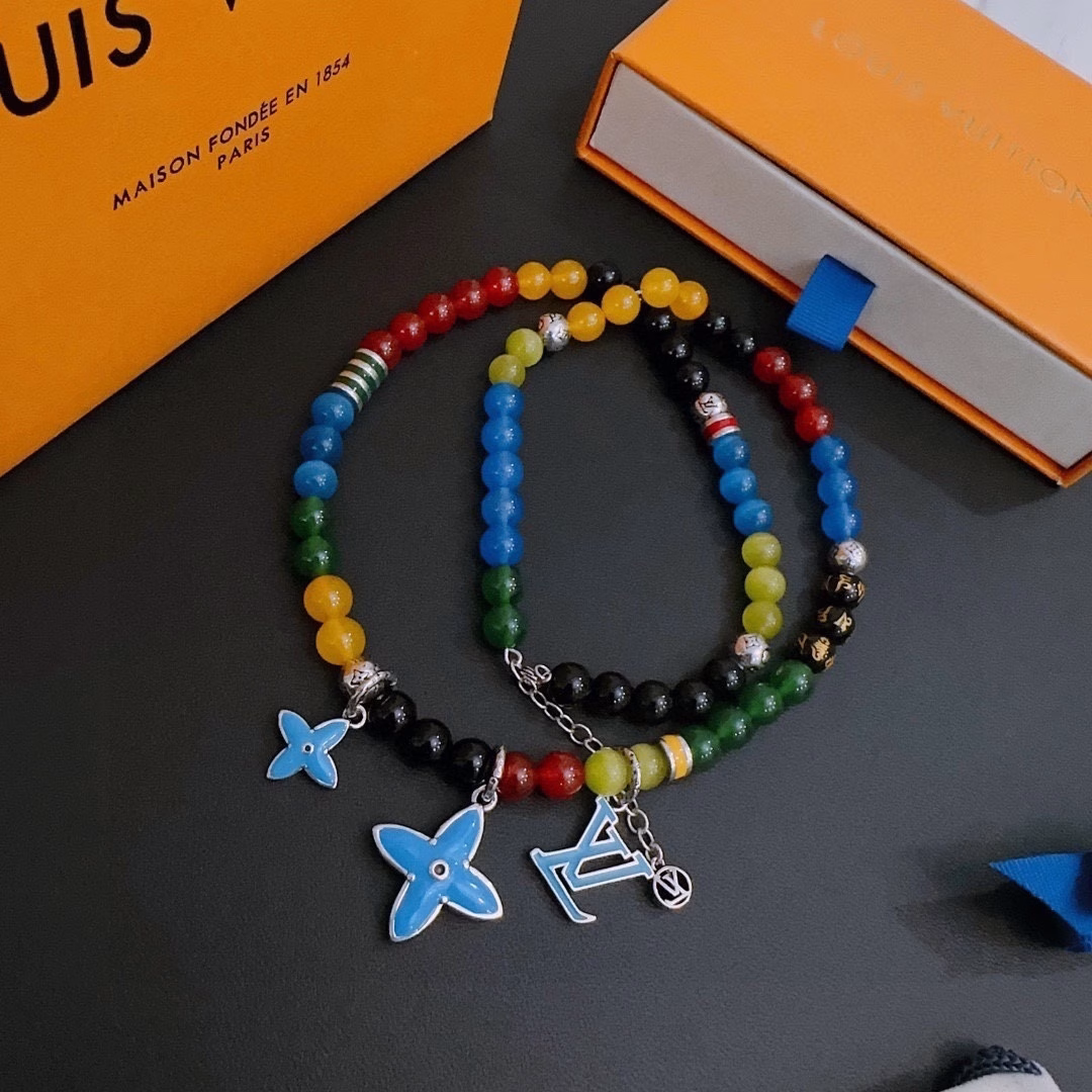 5 (1) Counter Seiko version Louis Vuitton LV necklace - Image 1