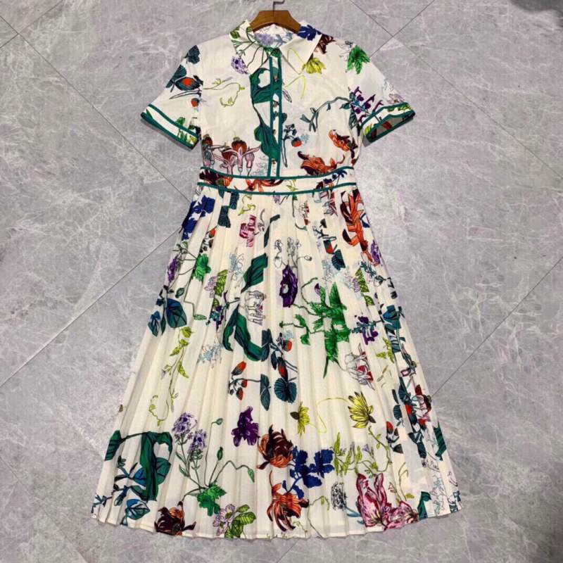 5 Gucci 2022 Summer Printed Pleated Dress - Image 1