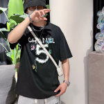 Chanel retro washed and vintage-effect classic "5" couple T-shirts - Image 3