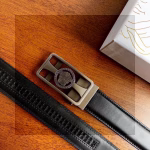 The latest hollow-out belt on the VERSACE official website - Image 9