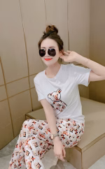 2022 Spring/Summer New LV Fashion Embroidered Crew Neck T-shirt Top + cuffed casual pants  Set - Image 3