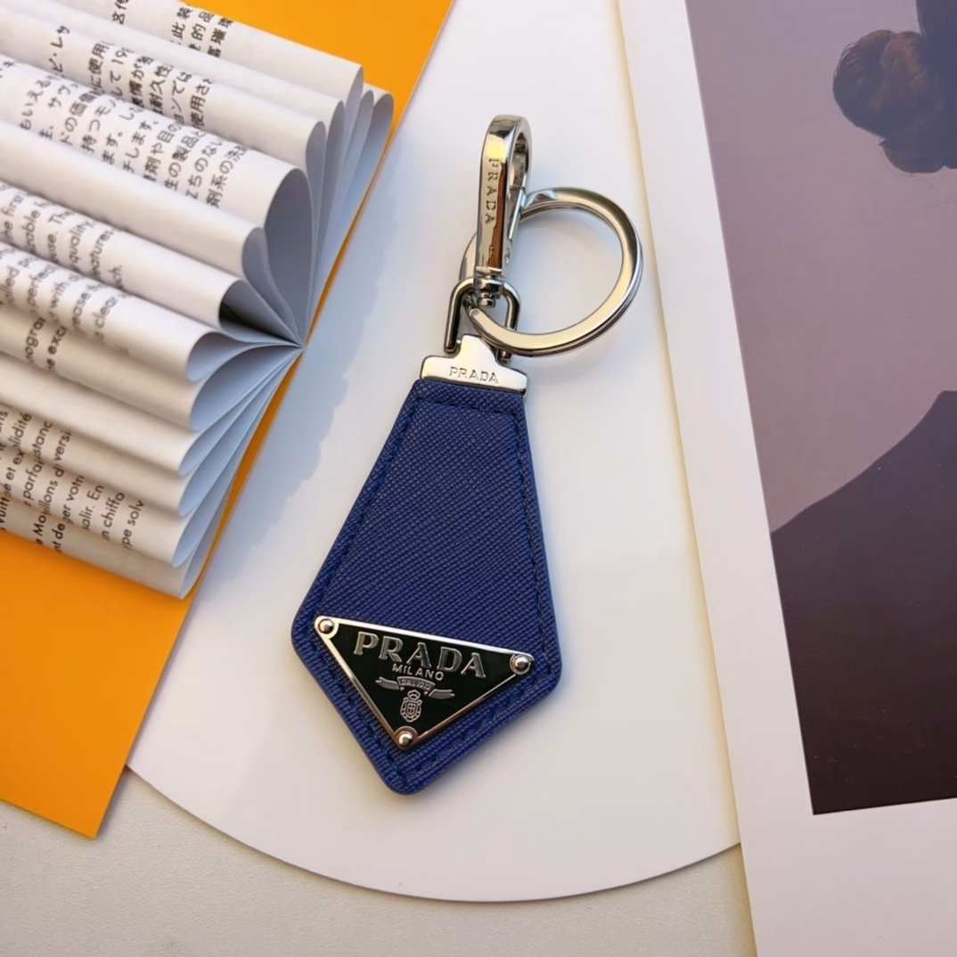 6 (8) PRADA black keychain - Image 1