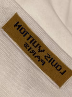 LV Louis Vuitton Leopard Print Letter Intarsia Short-Sleeve Crew Neck T-Shirt - Image 3