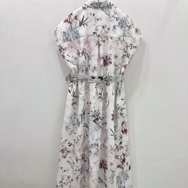 8 Dior 2025 Spring/Summer New Jungle Floral Print Series Set - Image 1