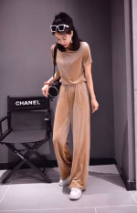 2022 Spring/Summer European-style New PRADA Rhinestone-Embellished Velvet Top + Velvet Rhinestone-Embellished Wide-Leg Pants Set - Image 5