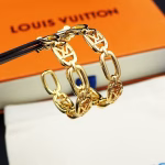 The new earrings focus on the My LV Chain element of Louis Vuitton sunglasses. - Image 7