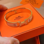 Hermès braceletSuper excellent! Same style as various goddesses and celebrities. High-end material with gold plating, K gold texture. - Image 8
