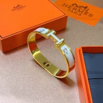 Hermès braceletSuper excellent! Same style as various goddesses and celebrities. High-end material with gold plating, K gold texture. - Image 3