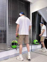 LV 2022 Spring/Summer Graffiti Print Oversized Short-Sleeve T-Shirt - Image 5