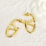 Valentino stud earrings best-selling styles are hotly launched❣ 🤠Valentino large logo earrings