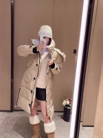 Canada New Style Down Jacket Canada Goose with Large Detachable Coyote Fur Collar, Slim-Fit Long Down Jacket - Image 4