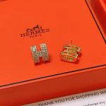 Hermès earrings, 1:1 original from the counter. New starry sky H Hermès earrings, with excellent texture, exquisite craftsmanship, very versatile and cute. - Image 5