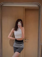 Miu Miu 2022 Spring/Summer New Black and White Striped Skirt - Image 7