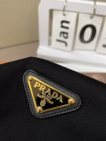 Prada 2025 Spring/Summer New Product: Short-Sleeve T-Shirt with Enamel-Filled Metal Triangle Logo - Image 7