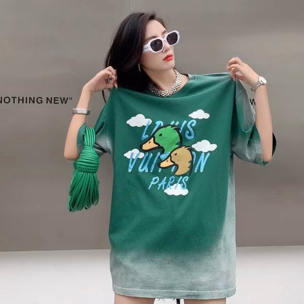 4 LV (Louis Vuitton) vintage distressed washed Nigo collaboration duck pattern couple T-shirts - Image 1