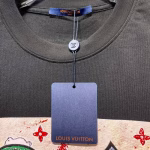 LV (Louis Vuitton) Summer New Printed T-Shirt - Image 8