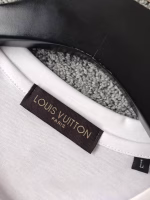 LV Fashionable Minimalist Short-Sleeve T-Shirt - Image 9