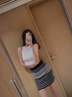 Miu Miu 2022 Spring/Summer New Black and White Striped Skirt - Image 3