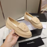 Chanel Cc Nib Turnlock Moccasins Flat Loafers Light Yellow - Image 2