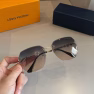 LOUIS VUITTON SUNGLASSES - Image 5