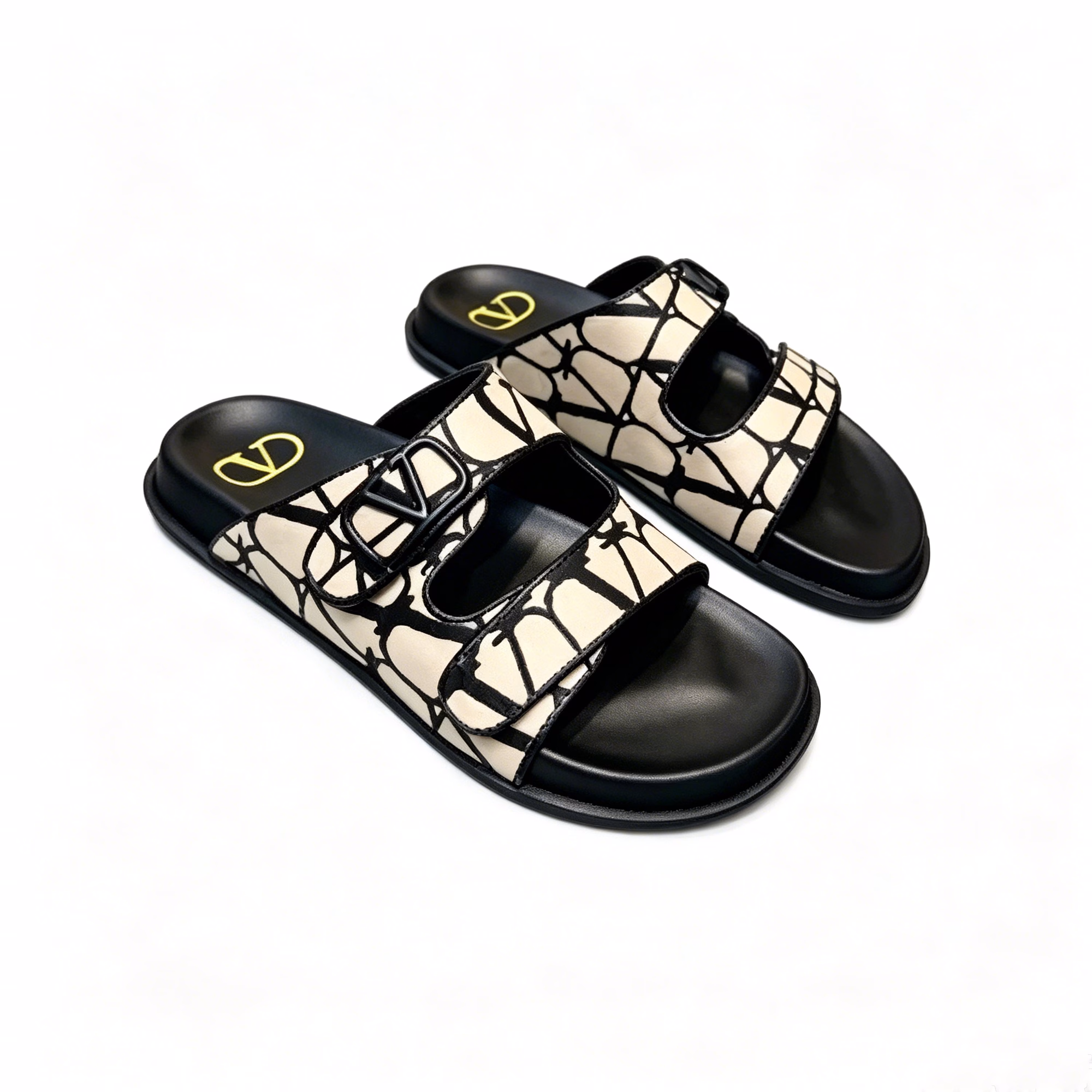 43 Valentino Garavani Vlogo Toile Iconographe Sandal Black Beige - Image 1