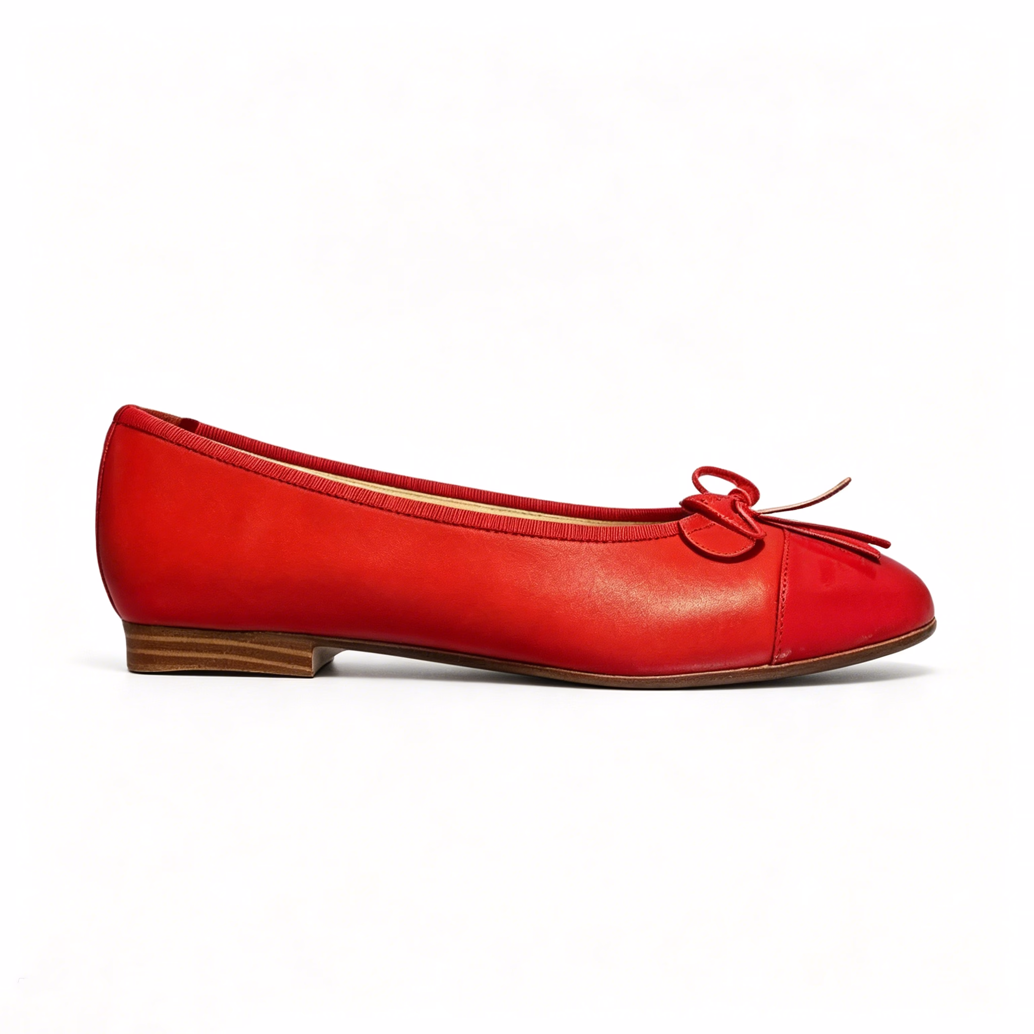 7 Chanel Cc Cap Toe Ballet Flats In Light Red Patent Leather - Image 1